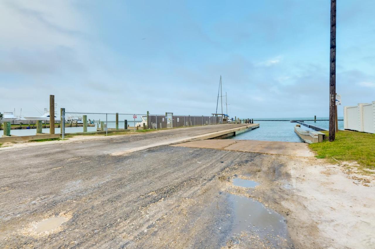Beautiful Rockport Townhome - Walk To Aransas Bay! Esterno foto