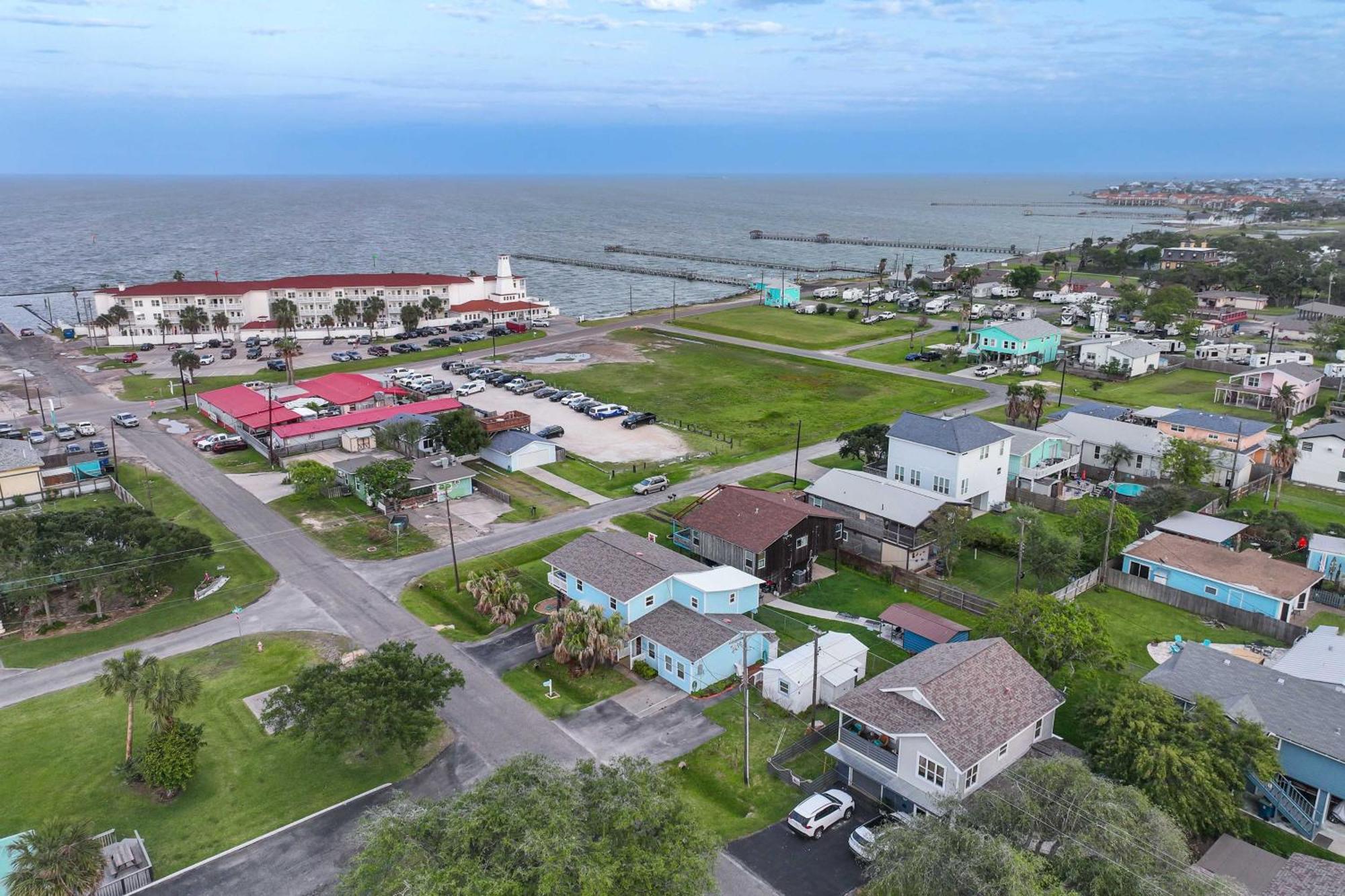 Beautiful Rockport Townhome - Walk To Aransas Bay! Esterno foto